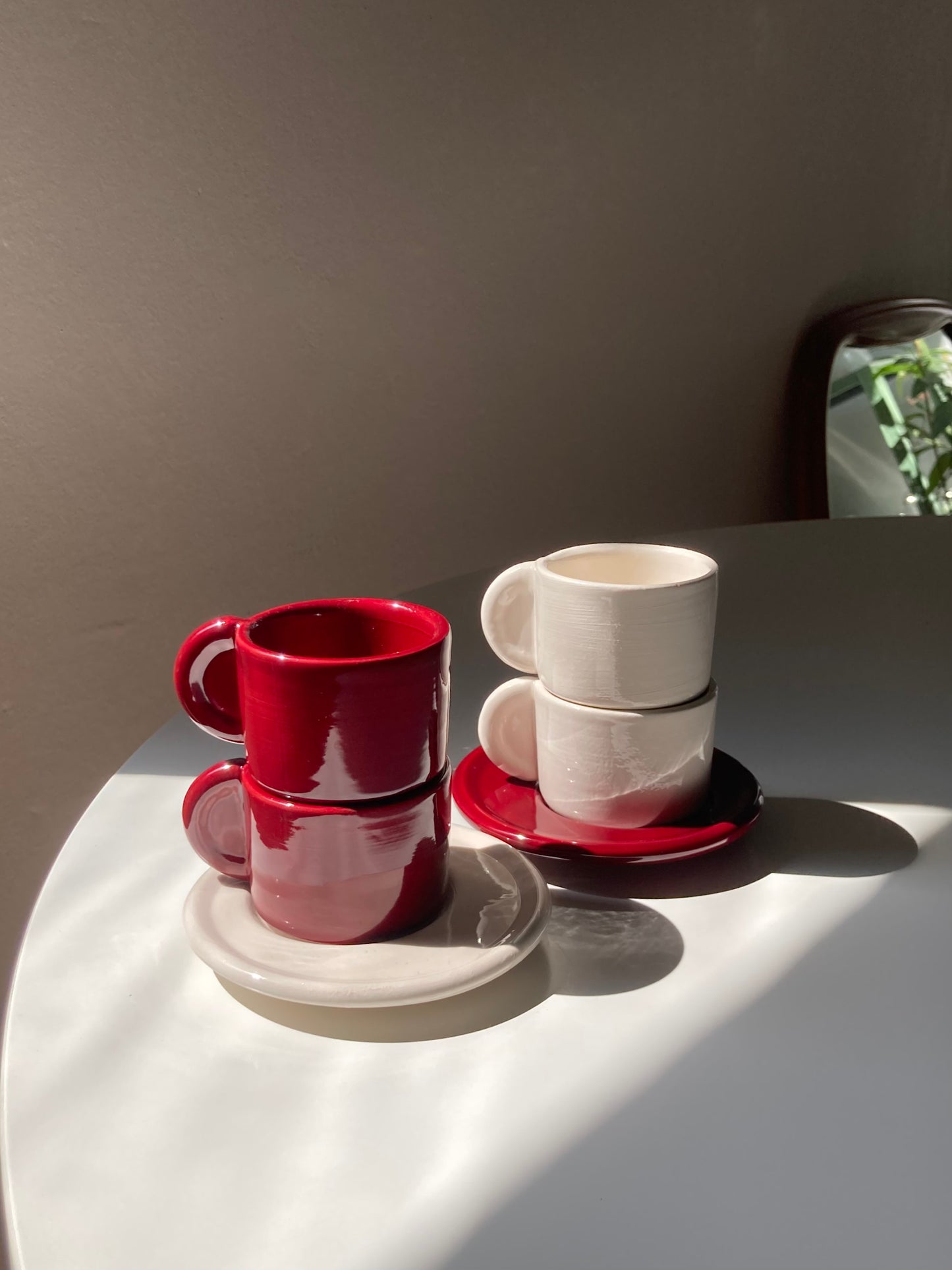 Set 4 tazzine da caffè bianche e rosse