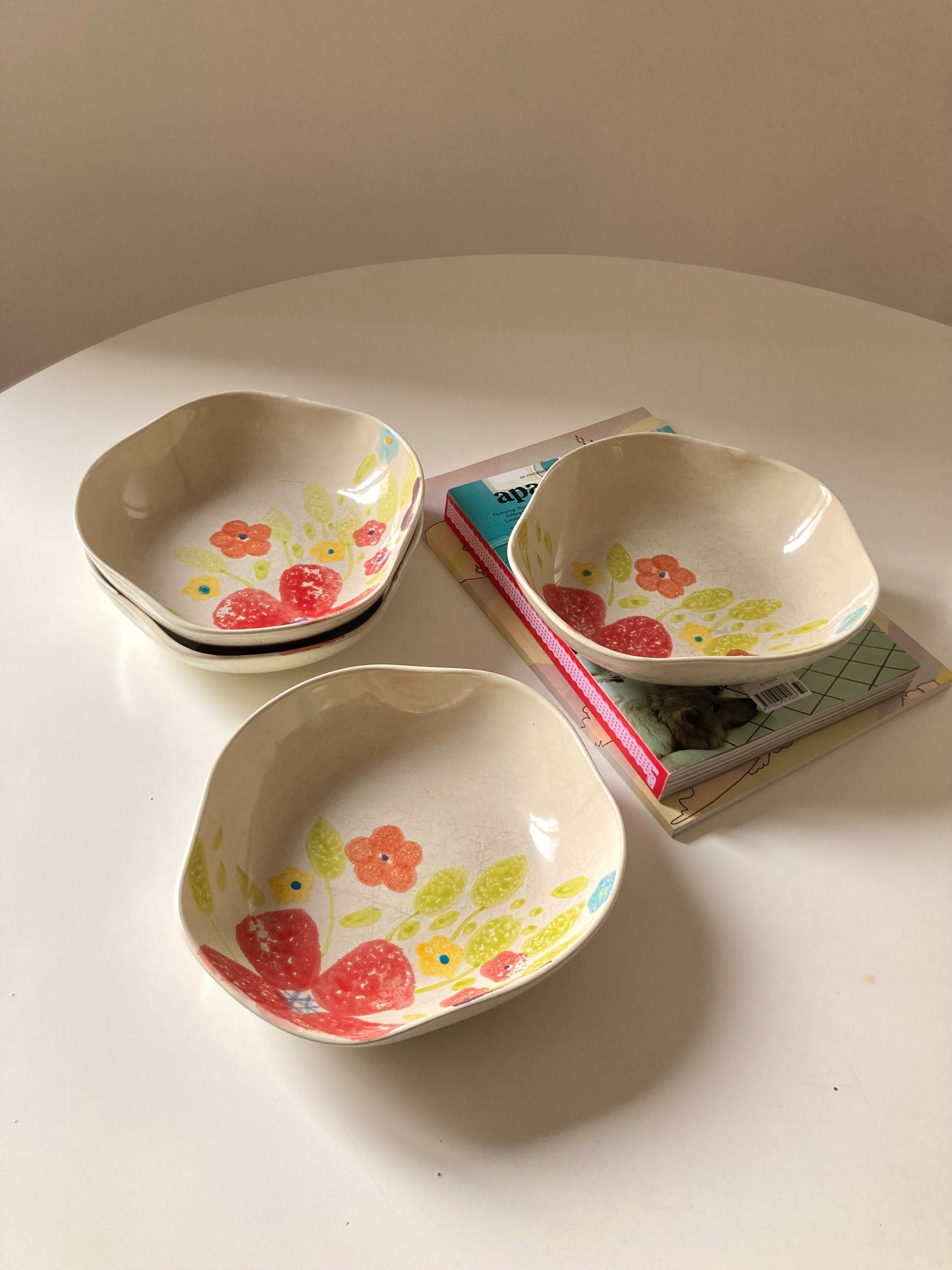 Set of 4 soup plates with flowers