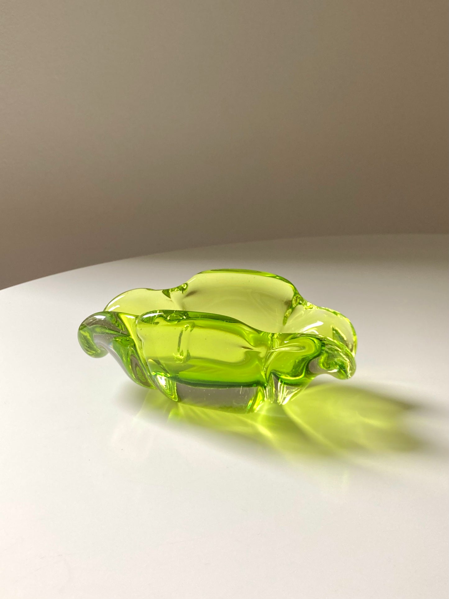 Light green Murano glass bowl