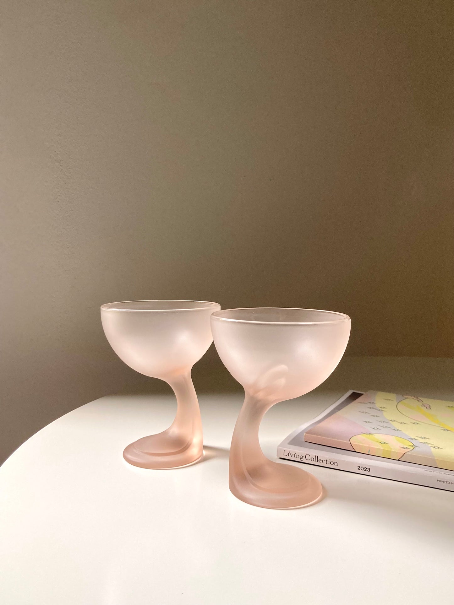 Set of 4 large pink dessert cups