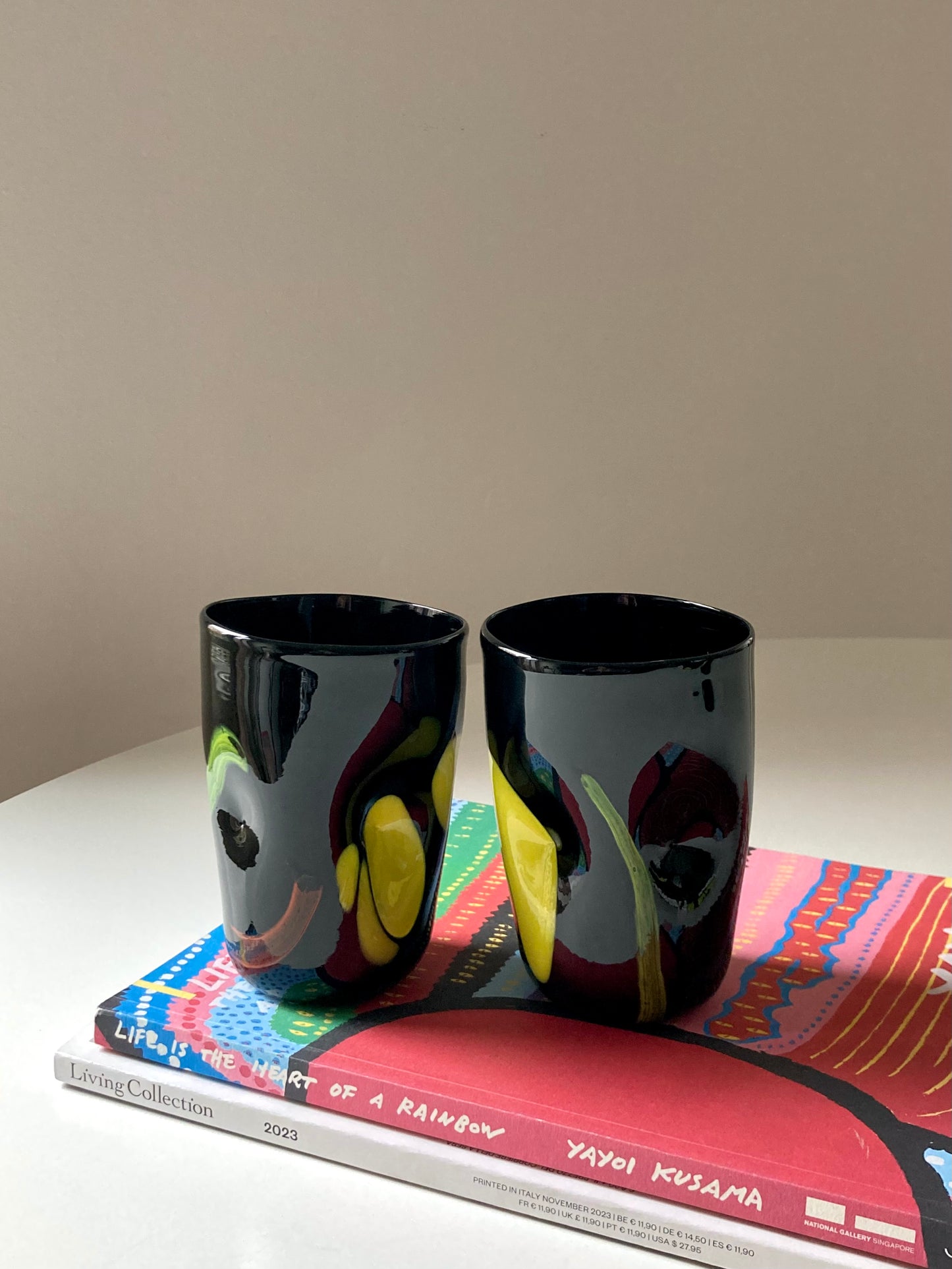 Set di goti veneziani neri a macchie