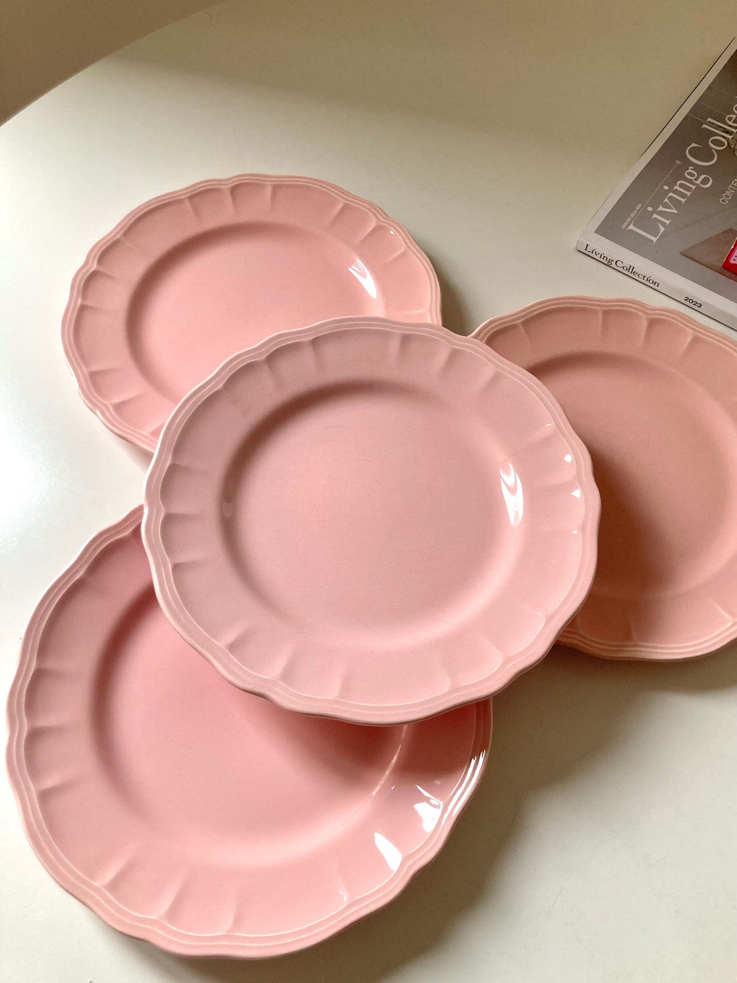 Set of 4 pink vintage dessert plates