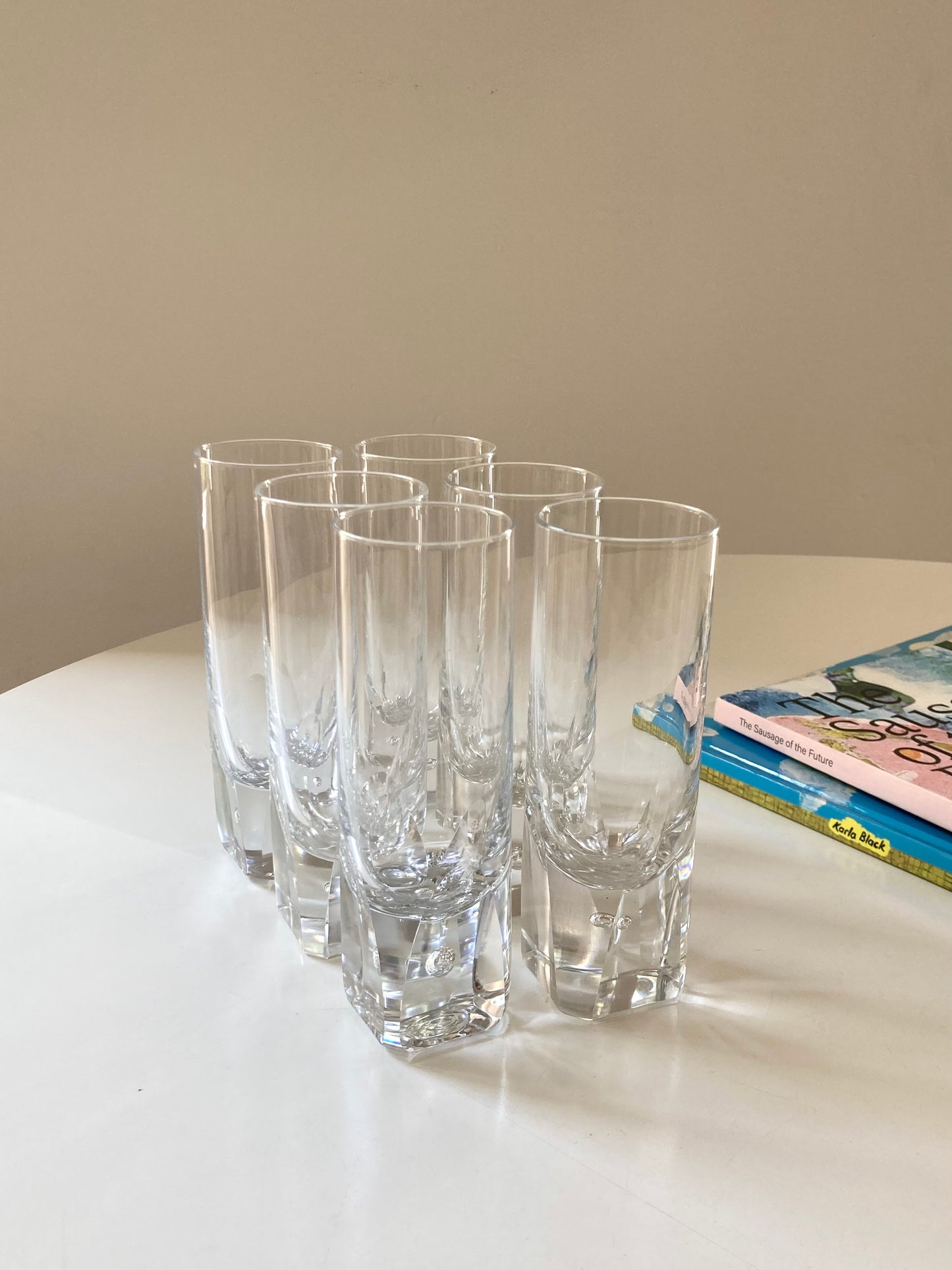 Set of 6 tall glasses with solid glass base