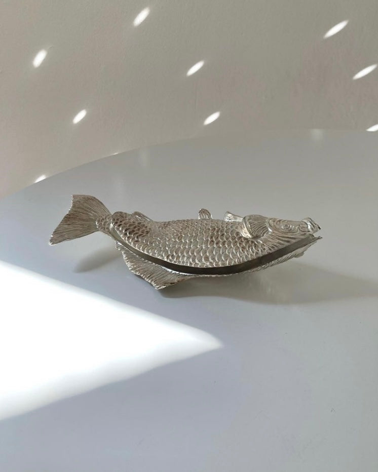 Carp-shaped napkin holder