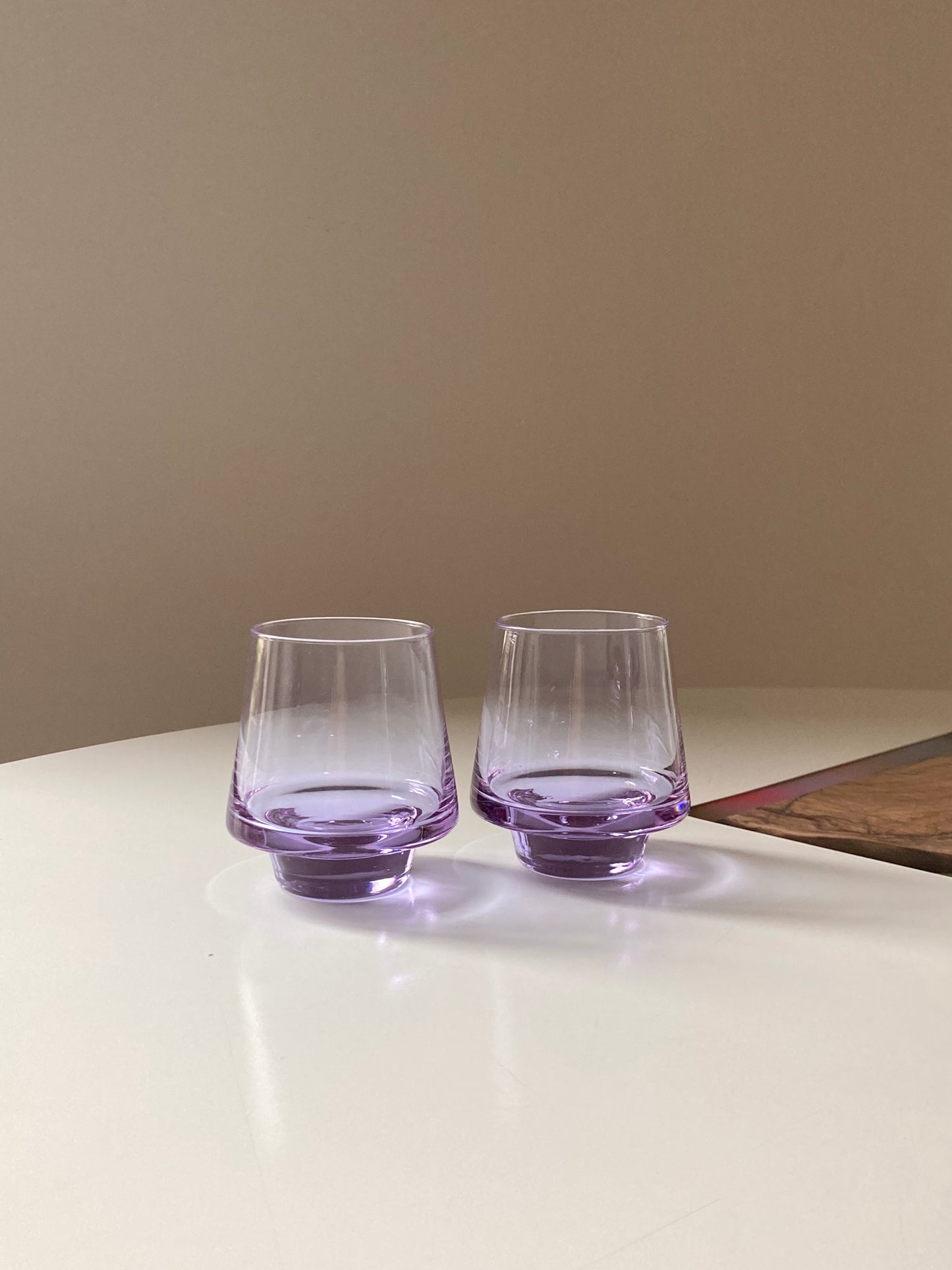 Vintage alexandrite glass tumblers set