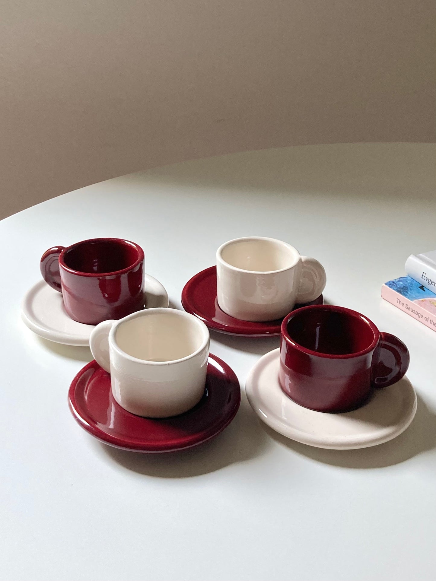 Set 4 tazzine da caffè bianche e rosse