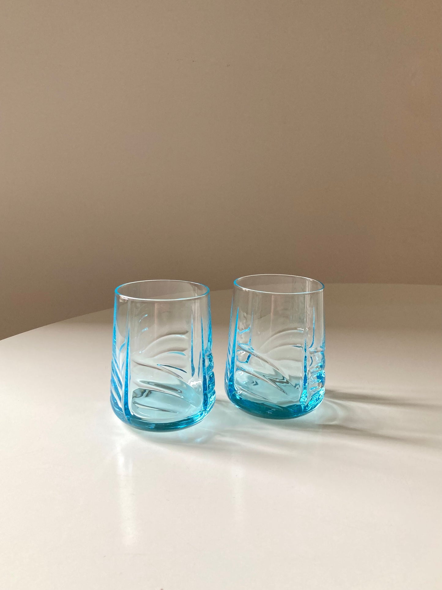 Set of 4 blue glasses