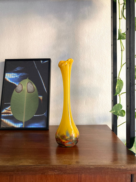 Vaso in vetro di Murano giallo con base maculata