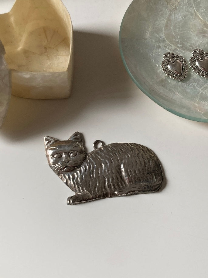 Ex voto vintage a forma di gatto