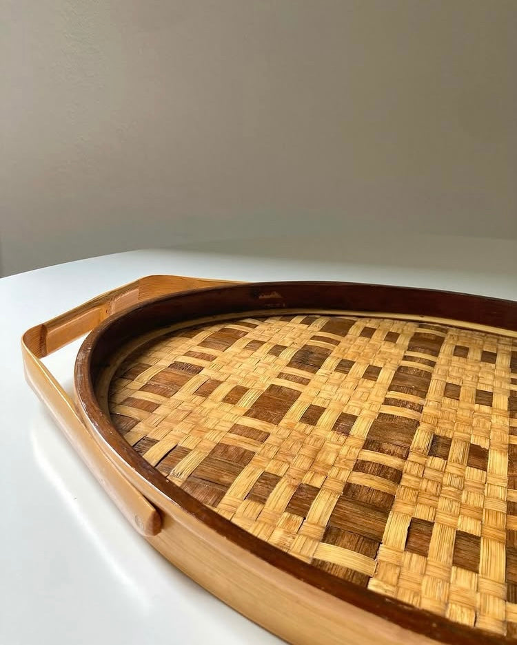 Vassoio vintage in legno intrecciato
