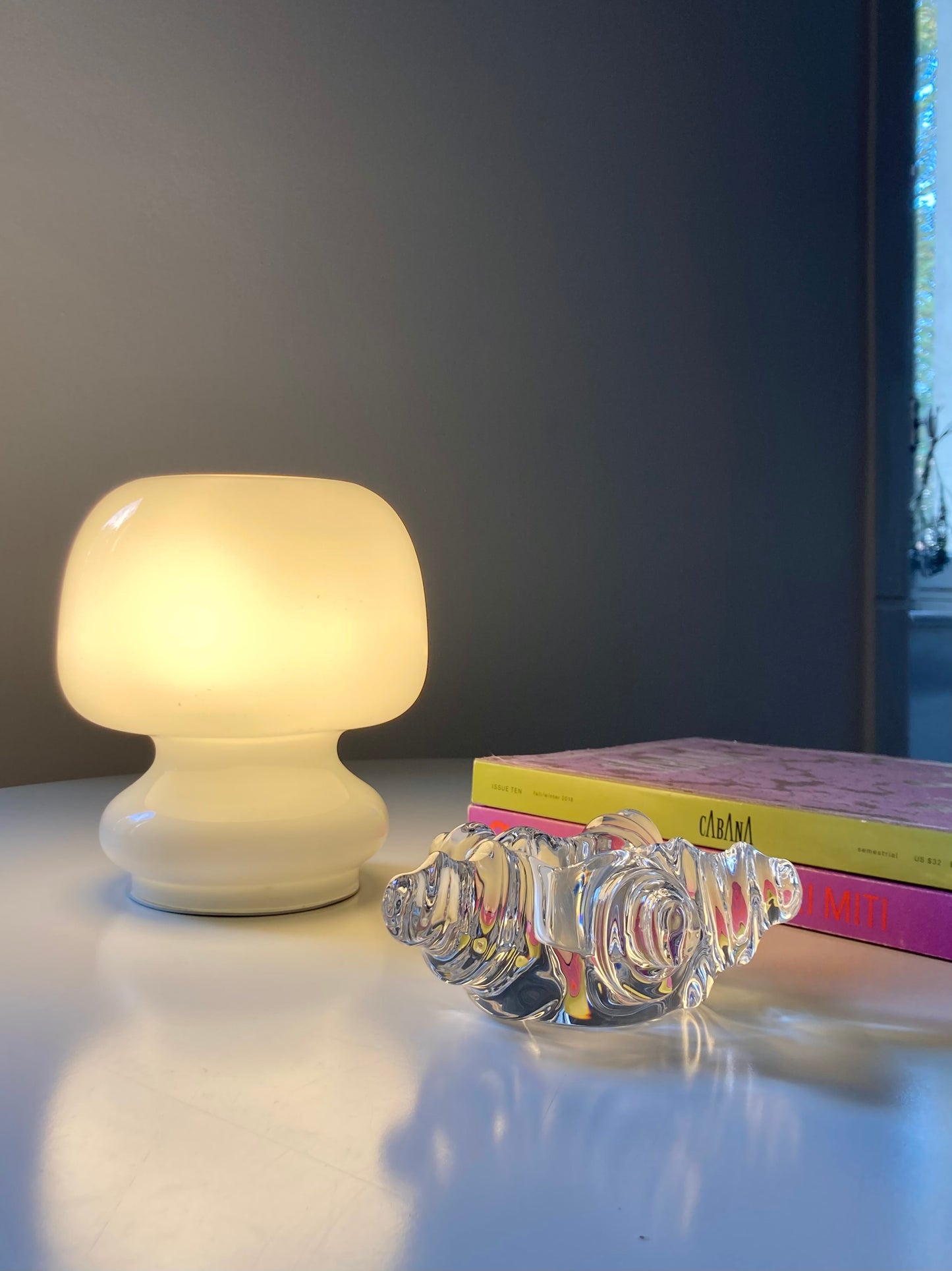 Mushroom lamp in white opal glass