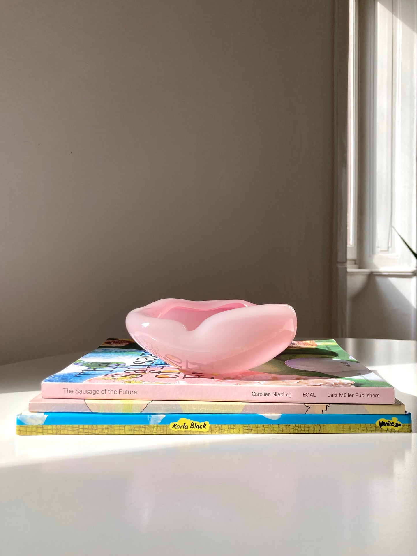 Vintage pink glass ashtray bowl