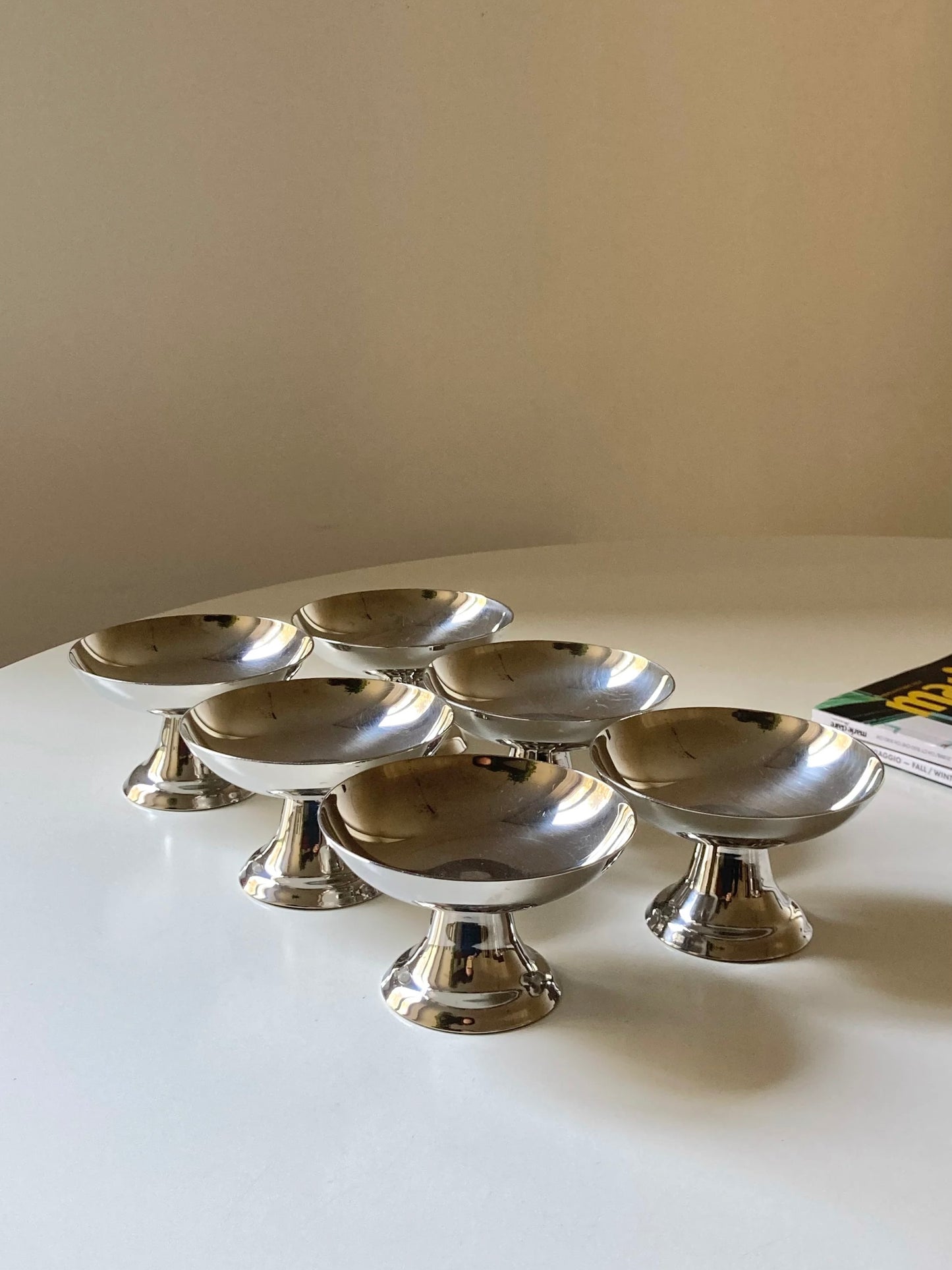 Rental ~ Coppette basse vintage in acciaio