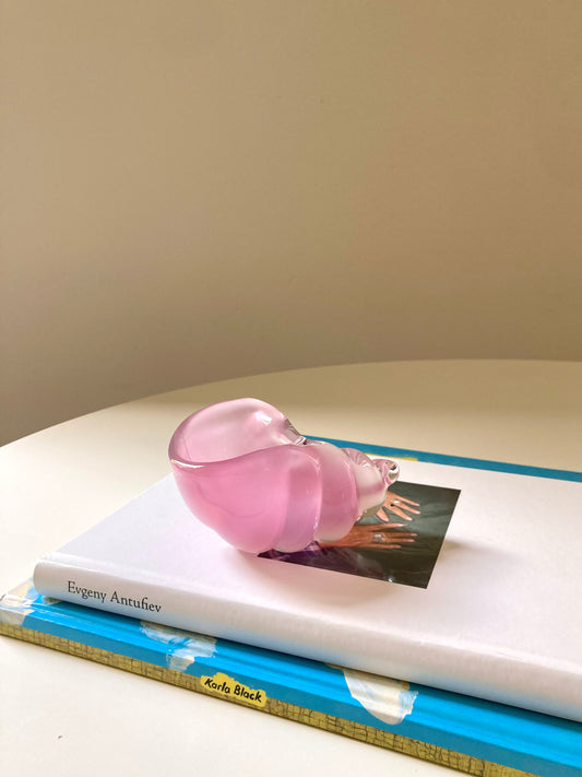 Shell-shaped pink glass bowl