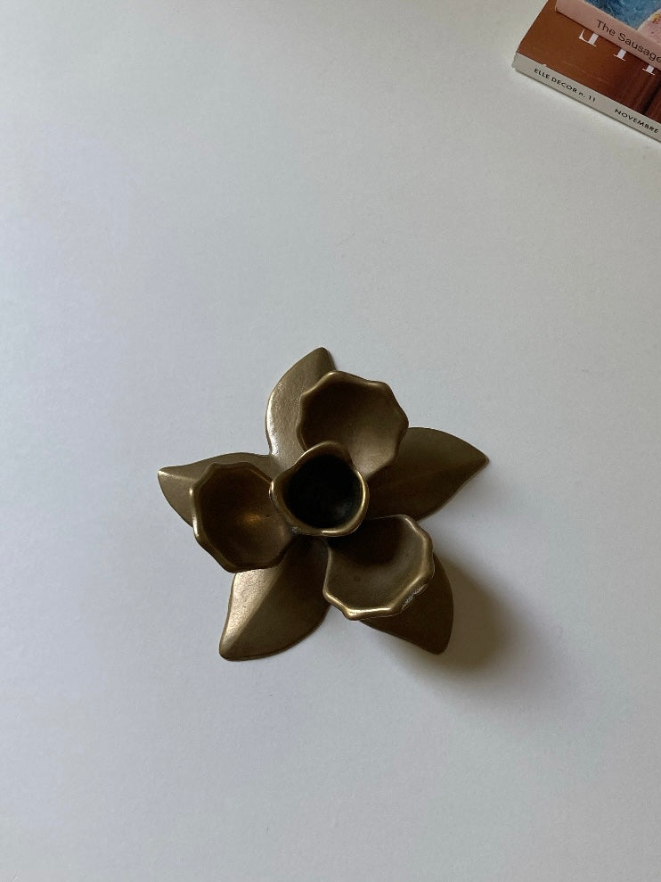 Portacandele a fiore in ottone