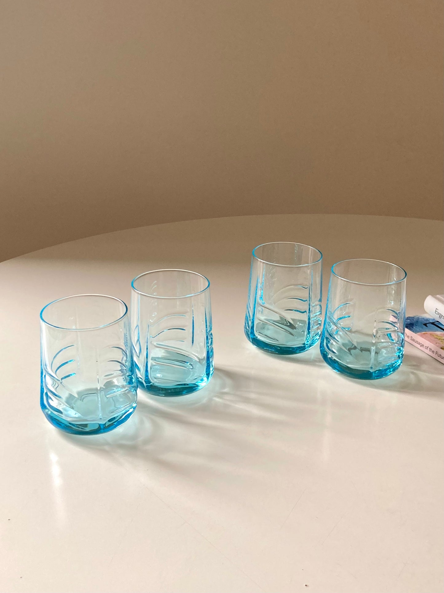 Set of 4 blue glasses