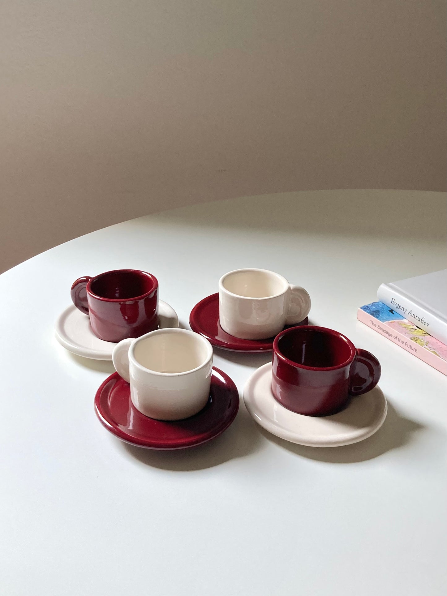 Set 4 tazzine da caffè bianche e rosse