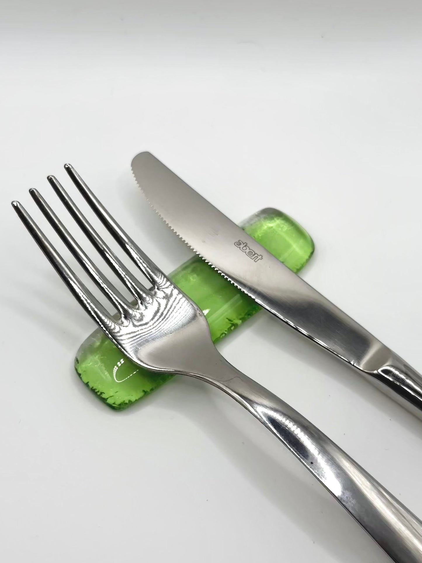 Poggia posate verde