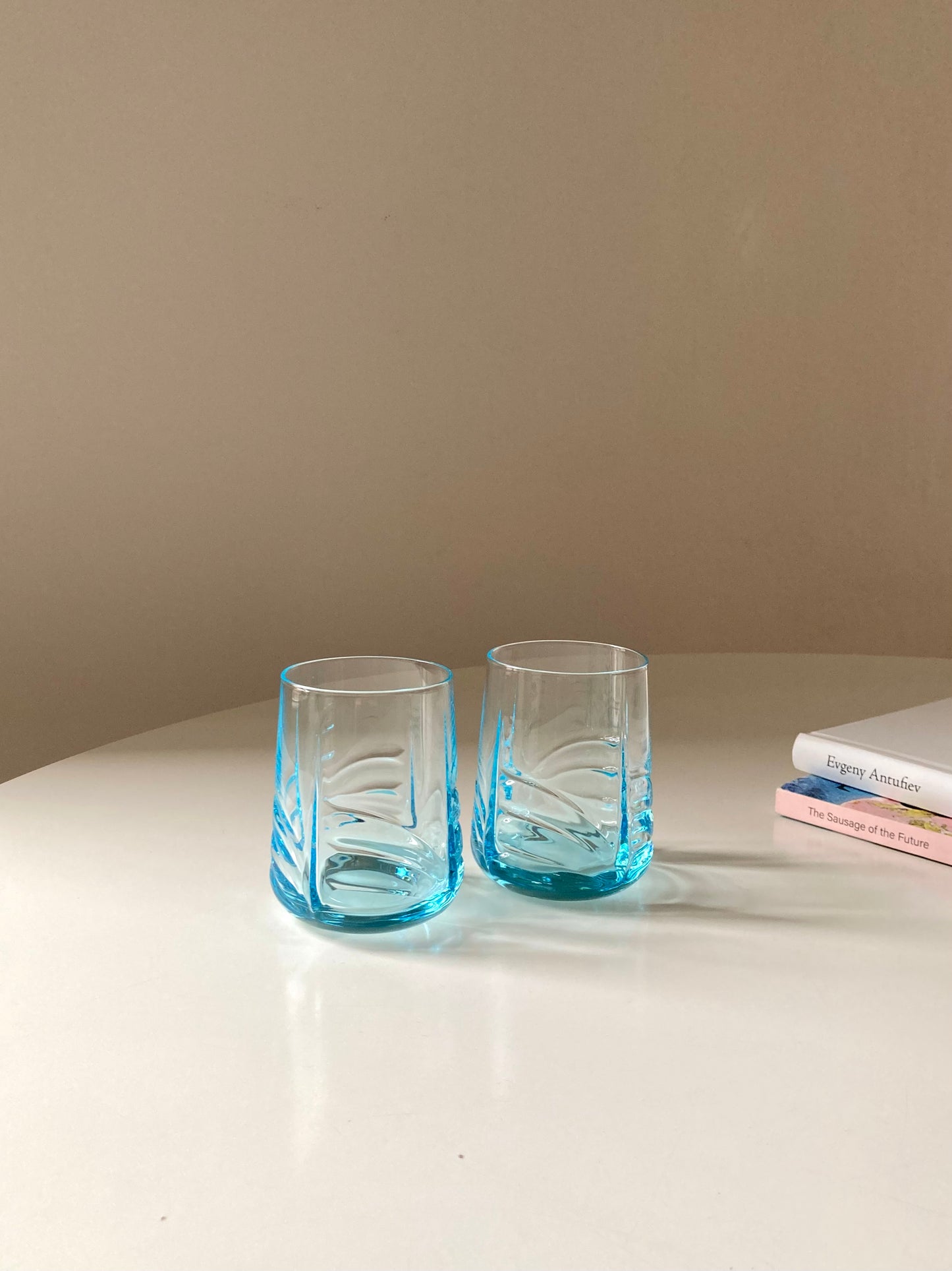 Set of 4 blue glasses