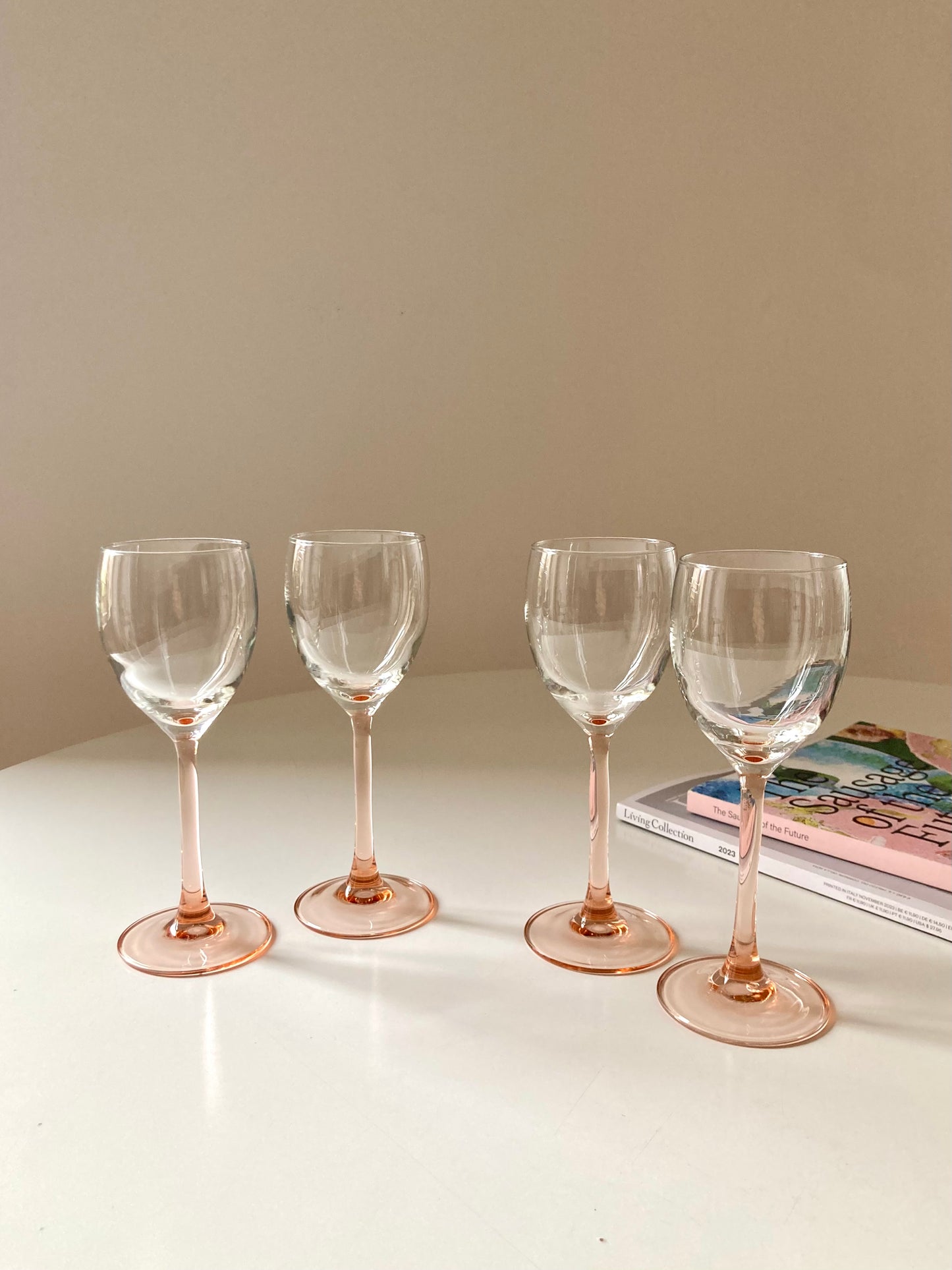 Set 4 calici francesi con stelo rosa