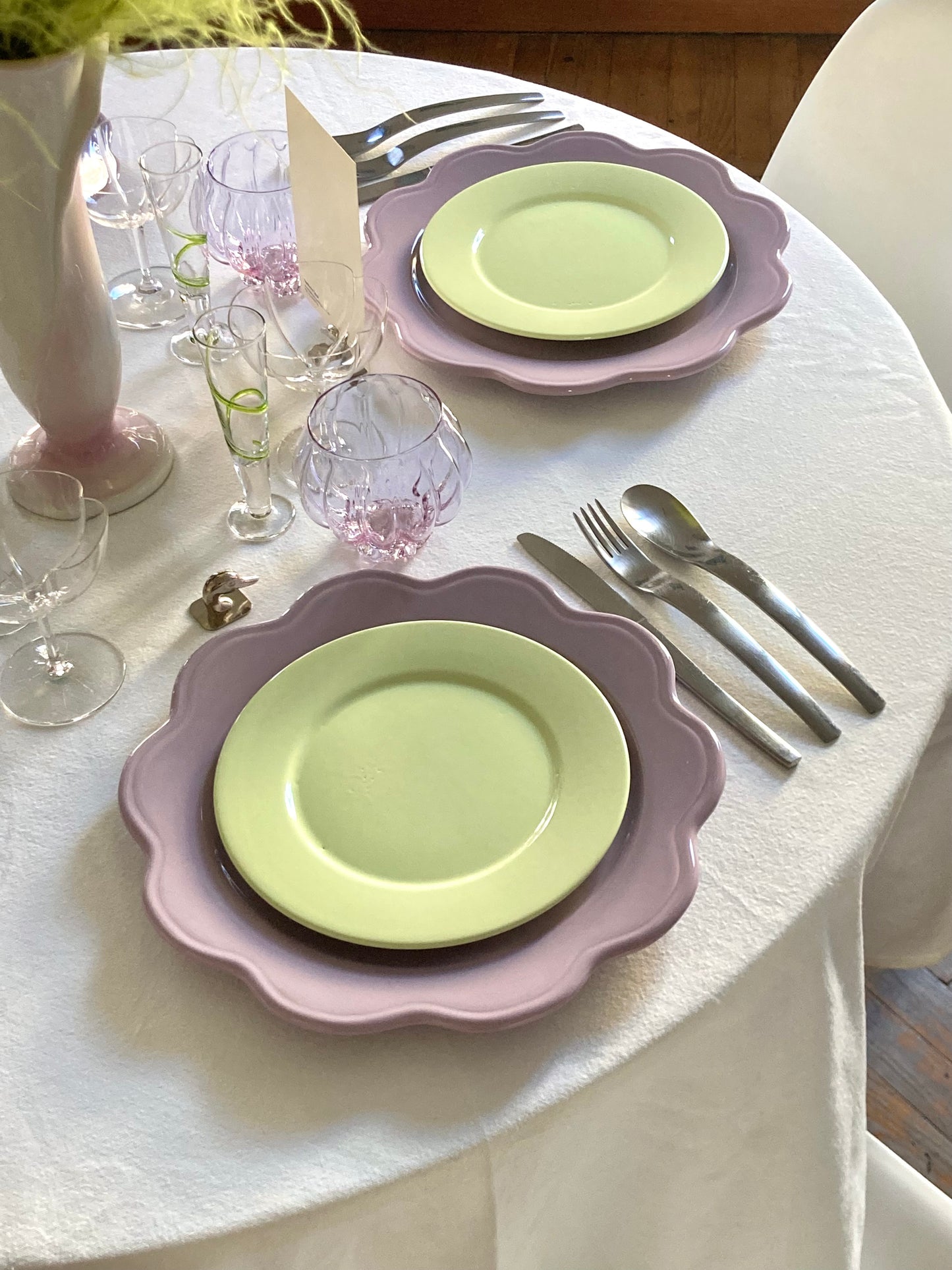 Set of 4 pastel green dessert plates