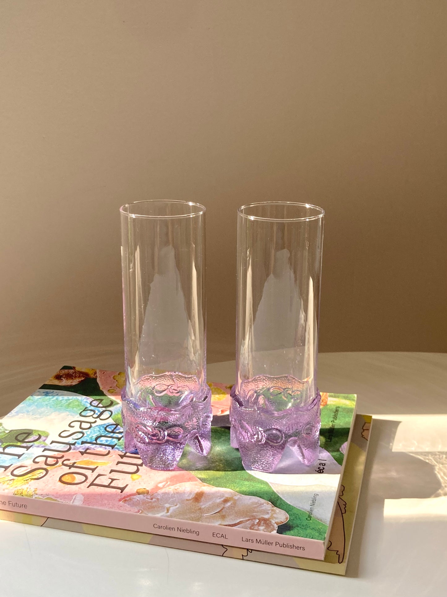 Set of 6 tall vintage glasses with lilac base