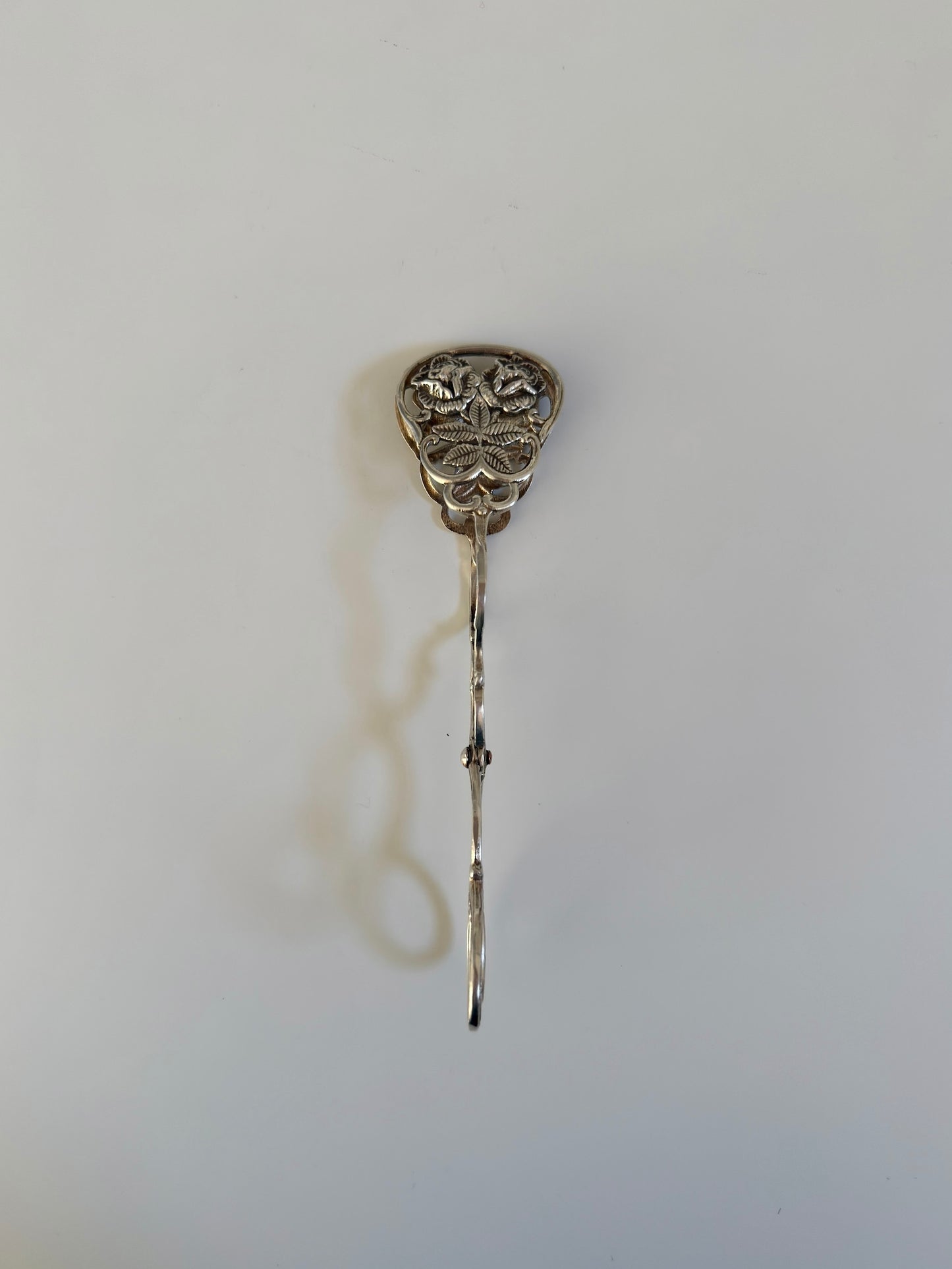 Rosetta ~ Pinza per dolci con roselline