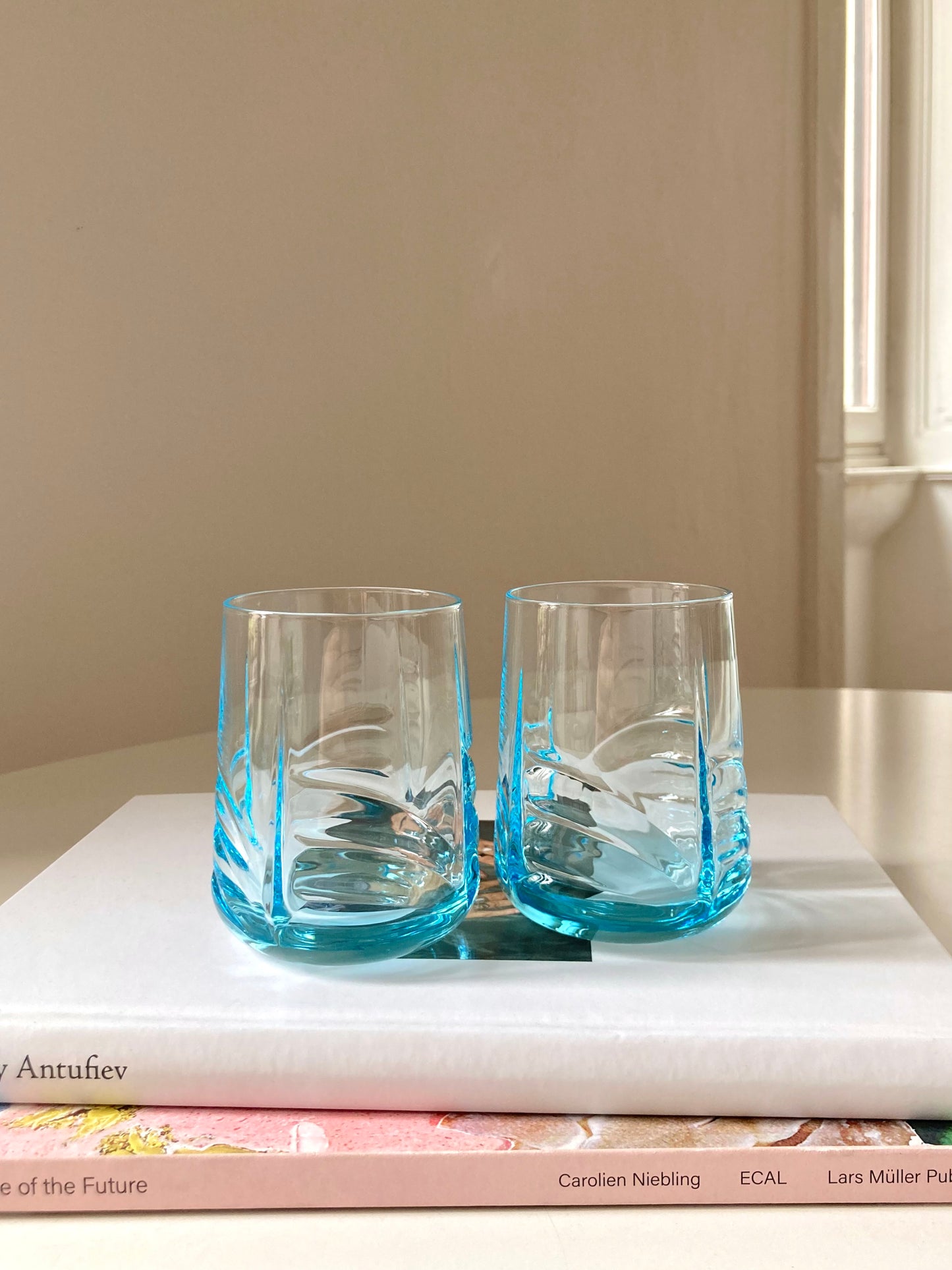 Set of 4 blue glasses