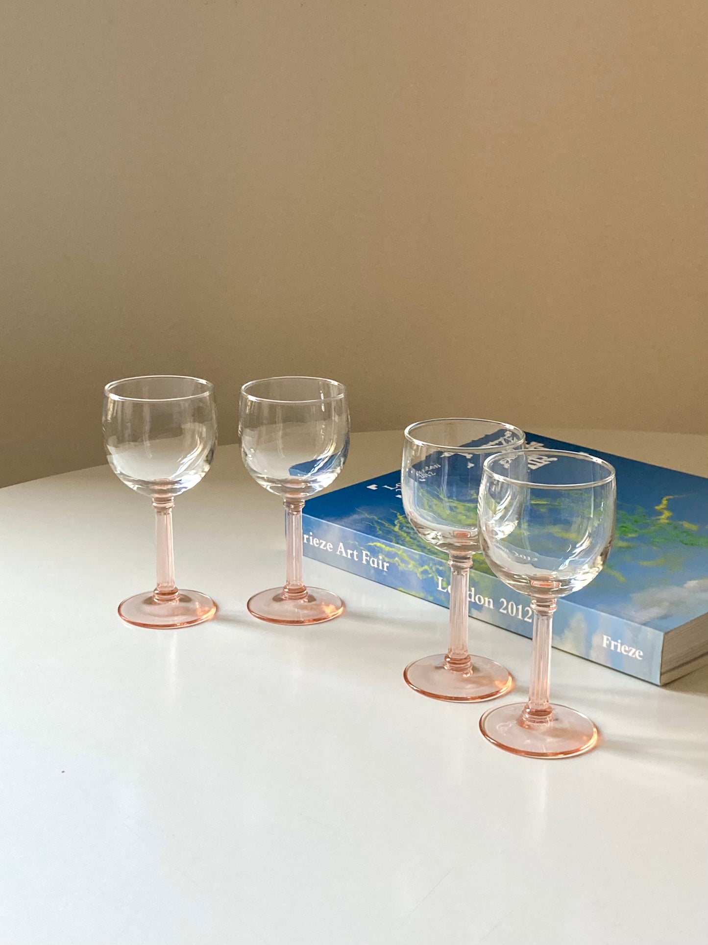 Set of pink stemmed French glasses