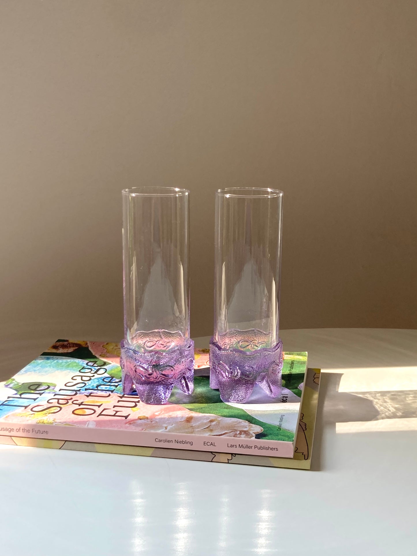 Set of 6 tall vintage glasses with lilac base