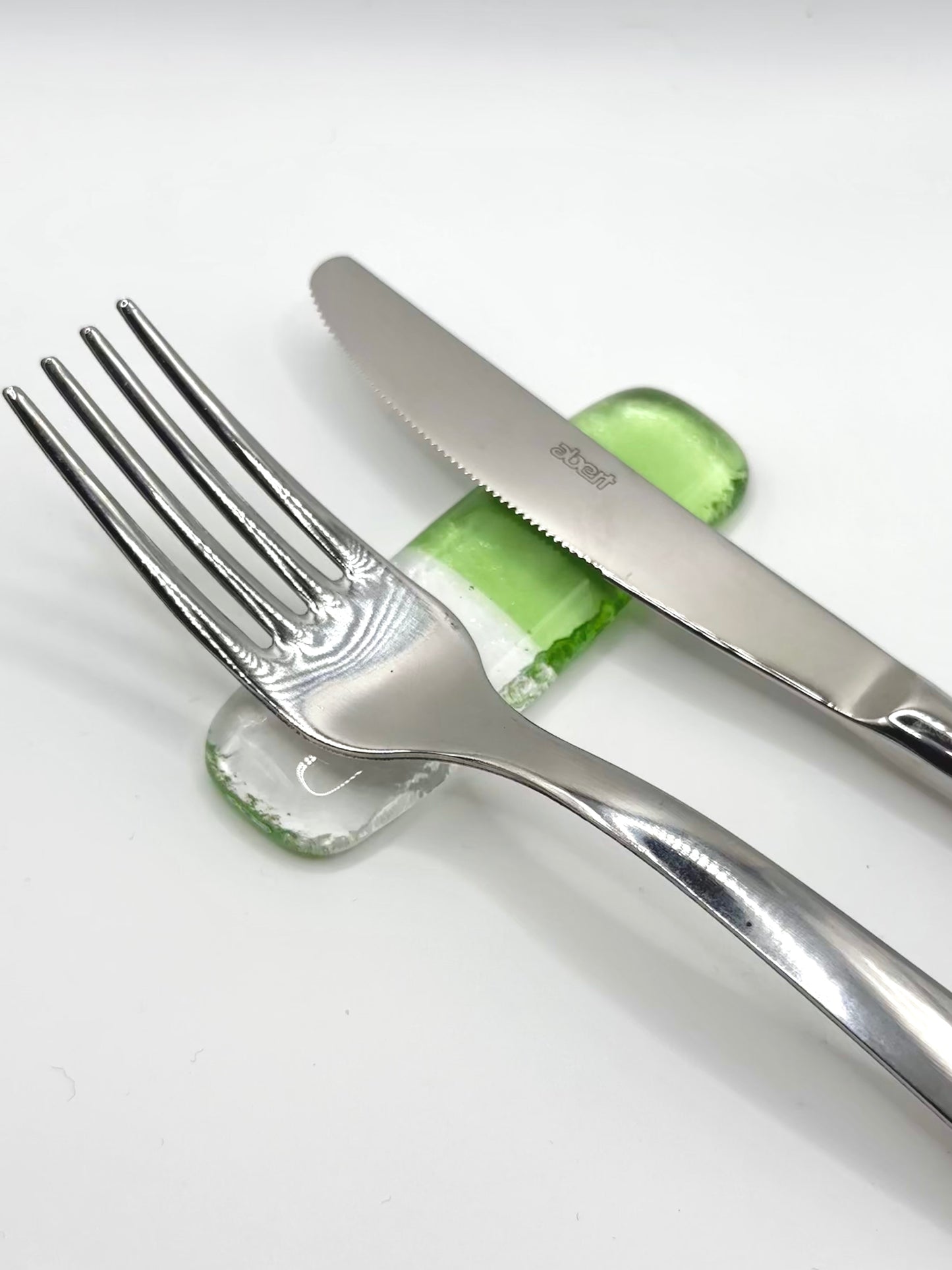 Poggia posate verde