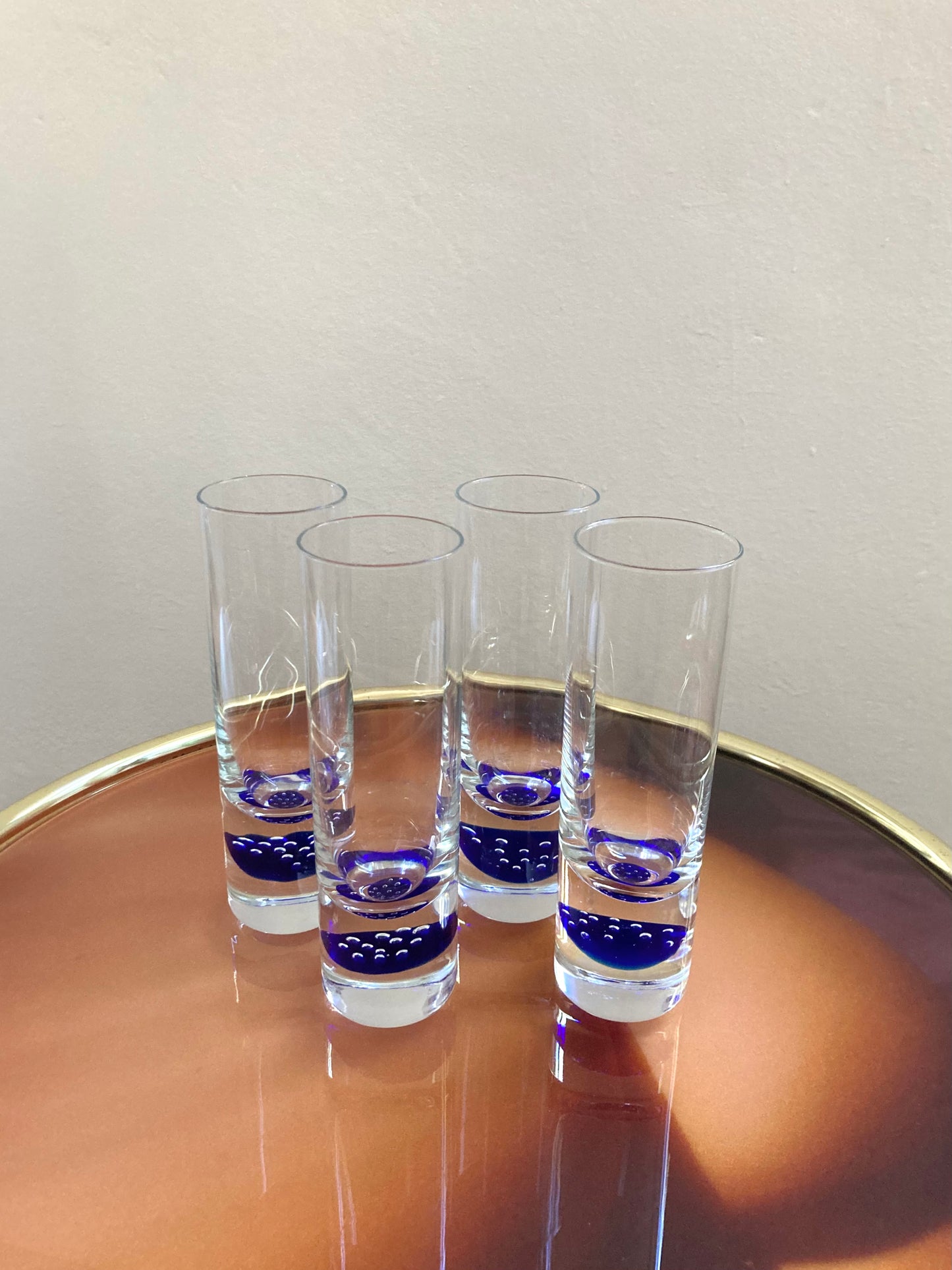 Set of 4 Murano glasses with blue base