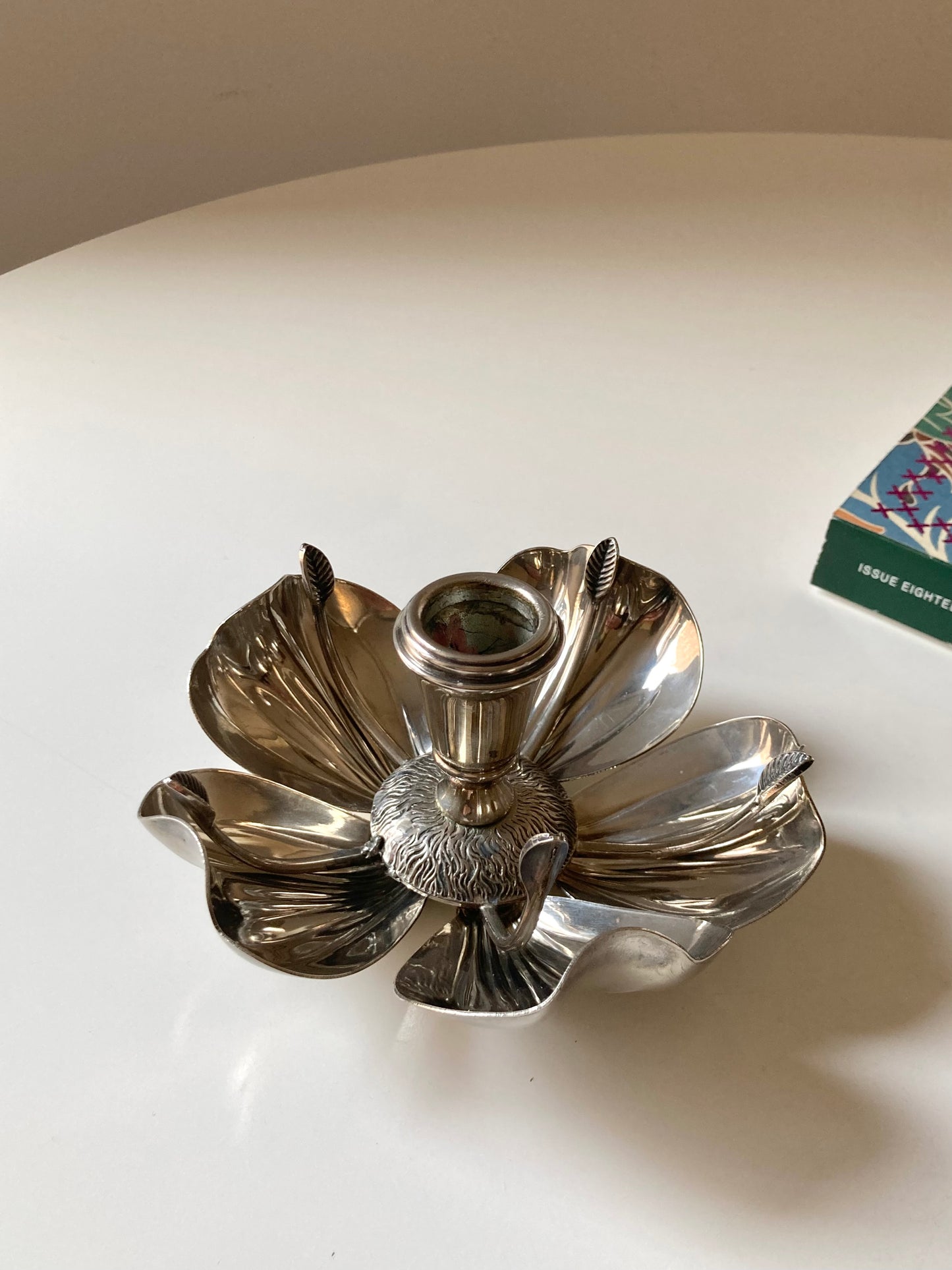 Portacandela a fiore con posaceneri