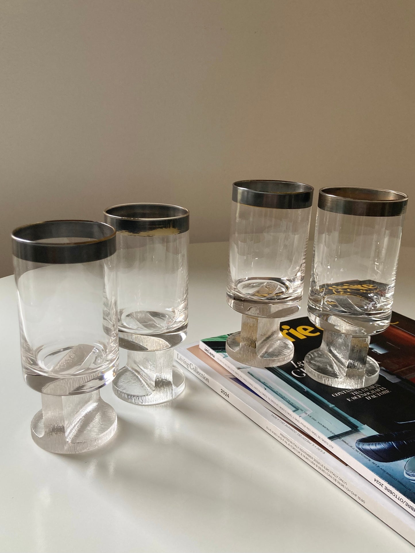 Set di 4 bicchieri alti in vetro trasparente