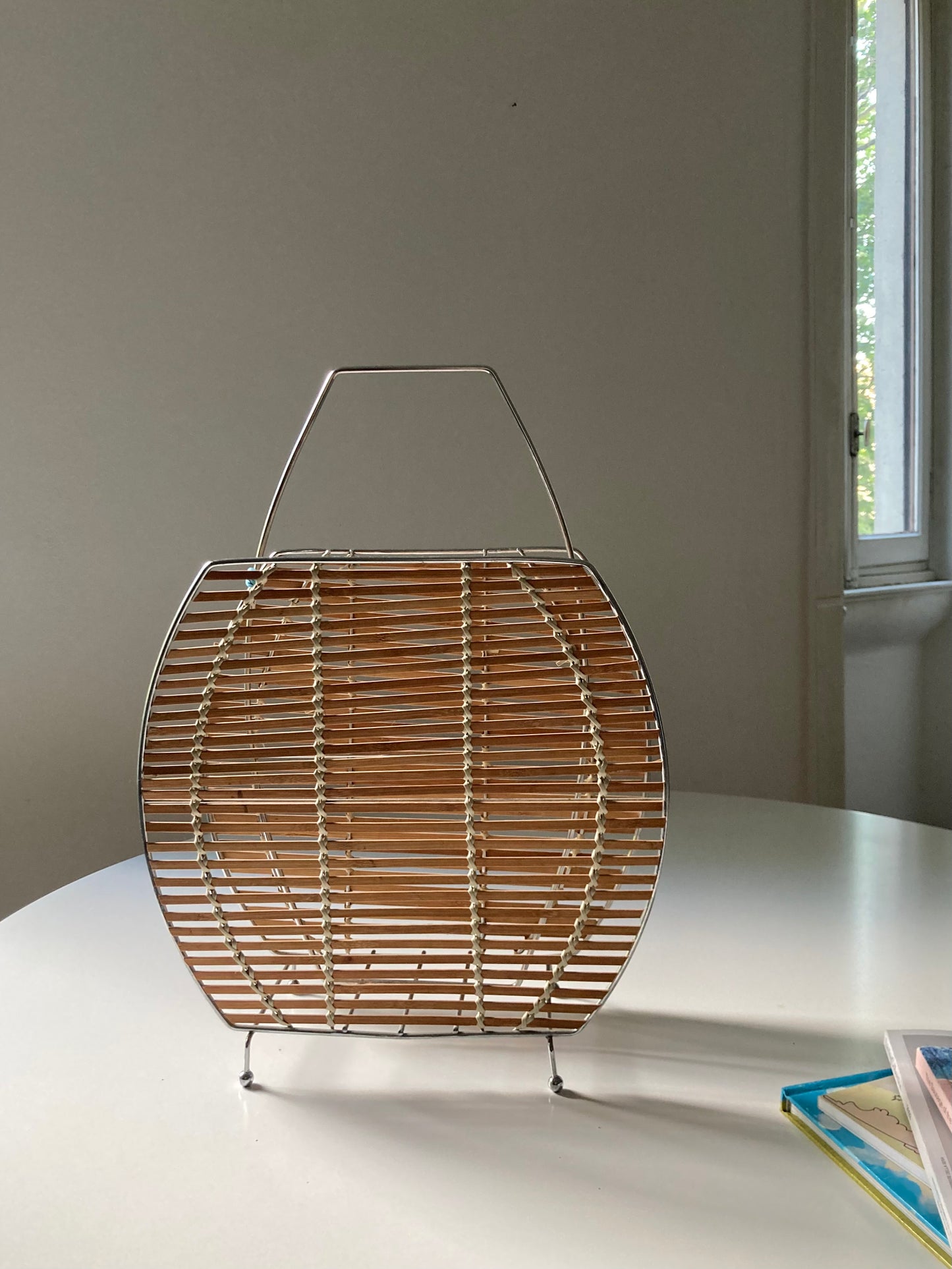 Woven wooden magazine rack