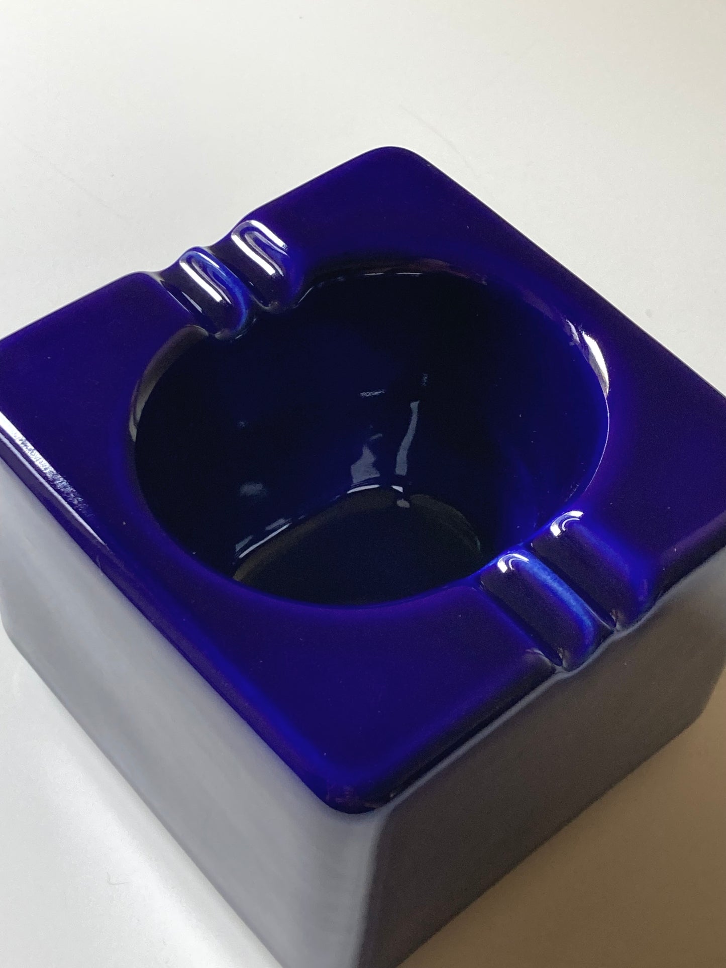 Posacenere vintage blu ‘Il Picchio’